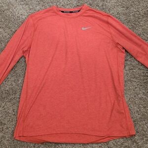 Nike Women's Swift Dri-FIT UV Long-Sleeve Crew-Neck RuSleeve Shirt